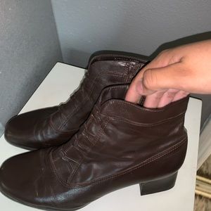 Women’s boots